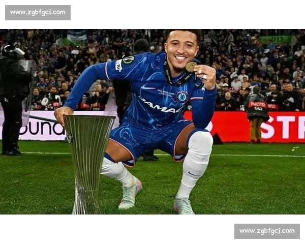 穆帅土超再掀风云！费内巴切豪购杜兰 + 桑乔，内马尔续约留悬念