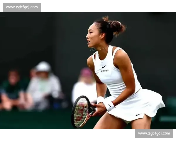 郑钦文鏖战温网！两升水饮尽追平，对手疑似爆粗引争议