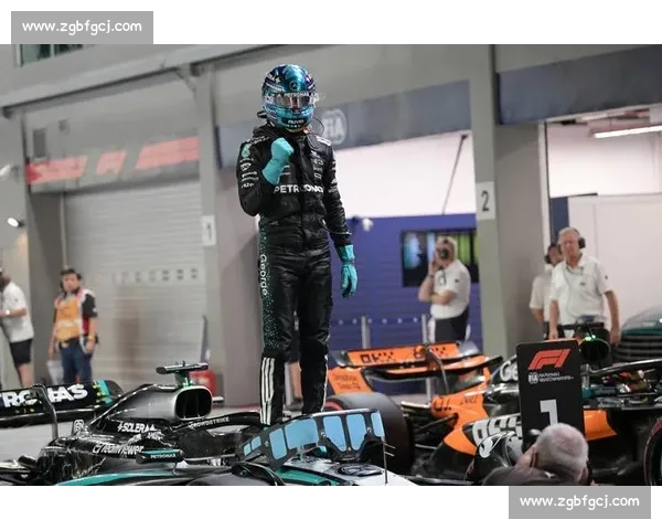 拉塞尔加拿大站背靠背杆位！赛季首杆 + 生涯第六冠